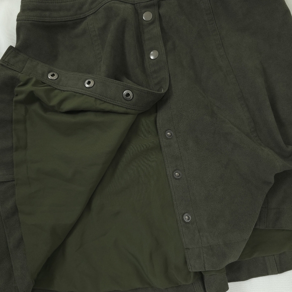 Abercrombie and Fitch Faux Suede Front Snap Button Skirt size 8 - Picture 10 of 10